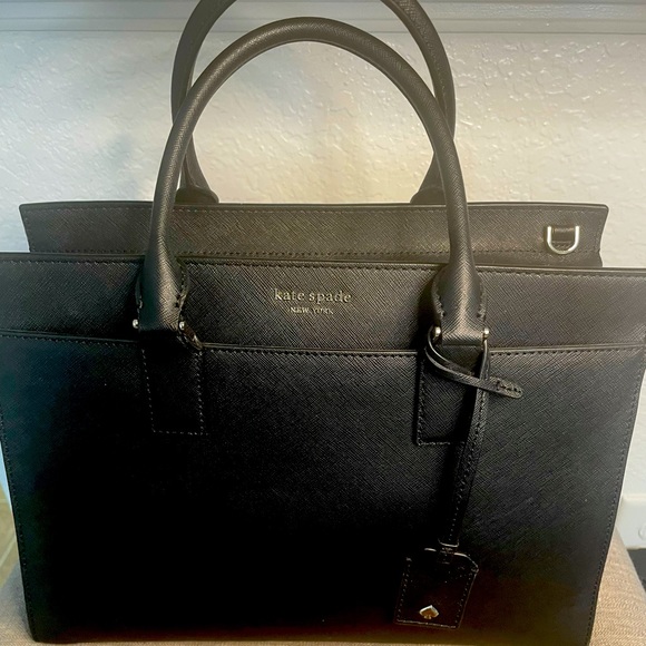Kate Spade large size with gold hardware, new - Picture 2 of 3